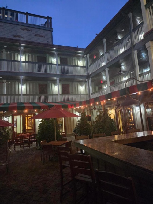 Willow Lodge image 20